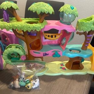 Littlest Pet Shop Bundle